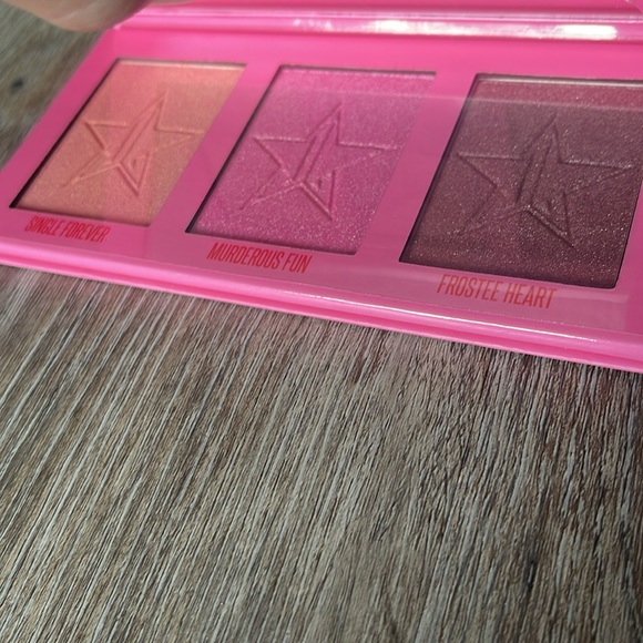 Jeffree Star Heartbreaker Skin Frost Highlighter Palette - Picture 9 of 14